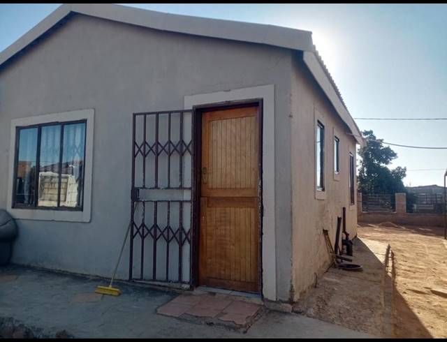 2 BEDROOM HOUSE FOR SALE IN SOSHANGUVE L
